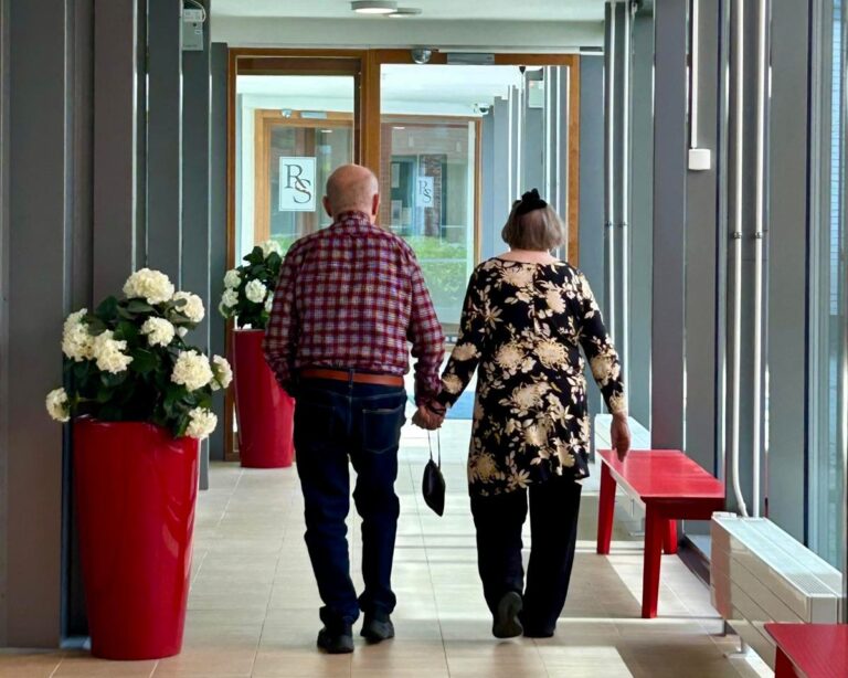 Saga Munkkiniemi Pariskunta Vaaka