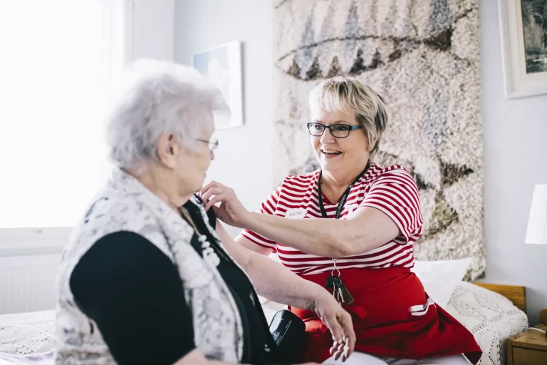 Esperi Care keskittää toimintaansa – myy osana Saga-palvelutalojen liiketoimintaa olleen AE Hoituripalvelut Oy:n